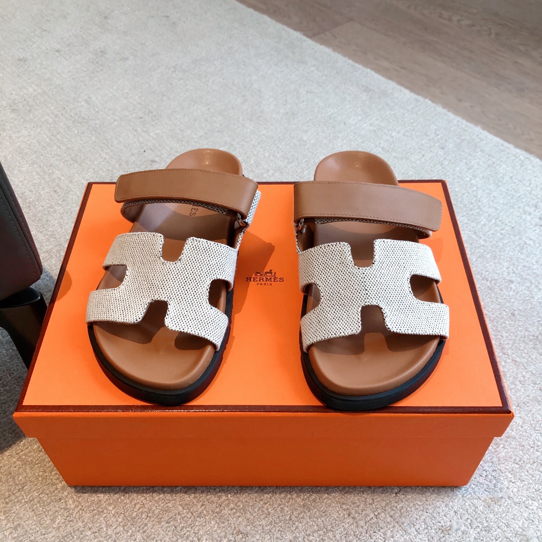 에르메스(HERMES) 투톤 배색 H 슬리퍼 신발