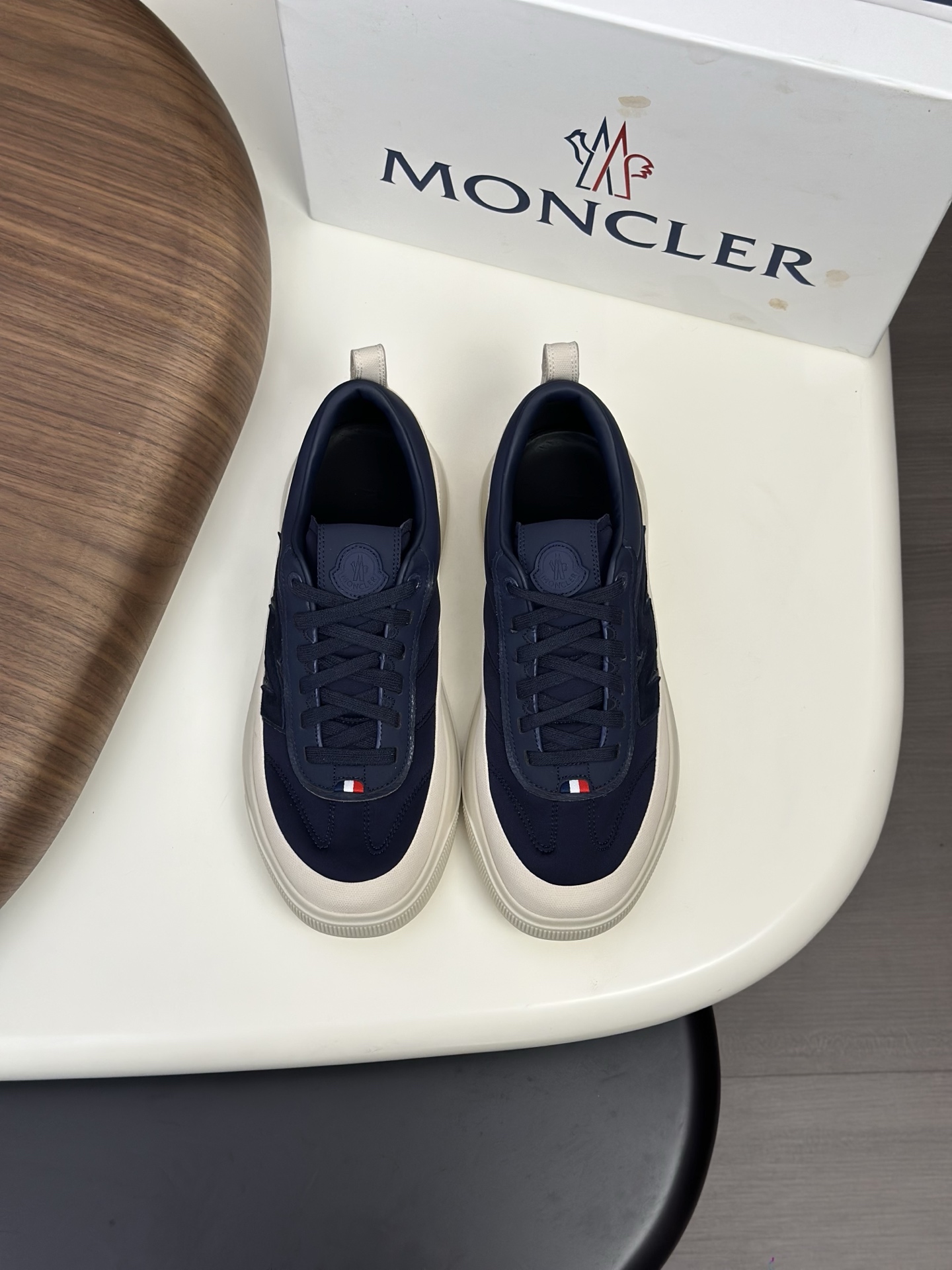 Moncler 몽클레어 몽클레르 테크니컬 믹스 소재 남성 스니커즈 신발