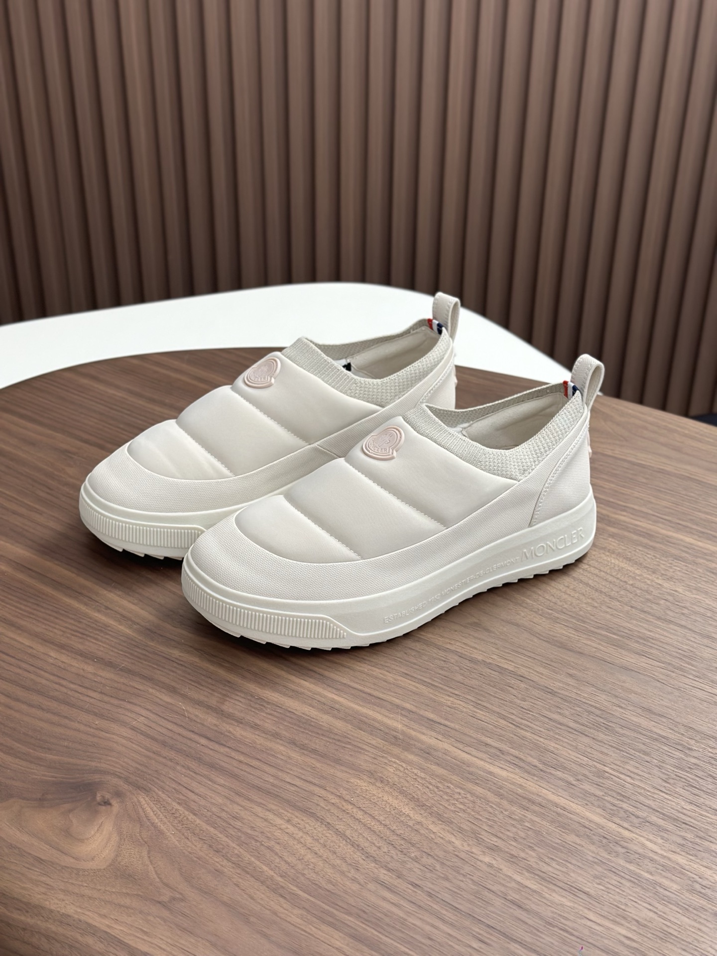 Moncler 몽클레어 몽클레르 테크니컬 믹스 소재 남성 스니커즈 신발