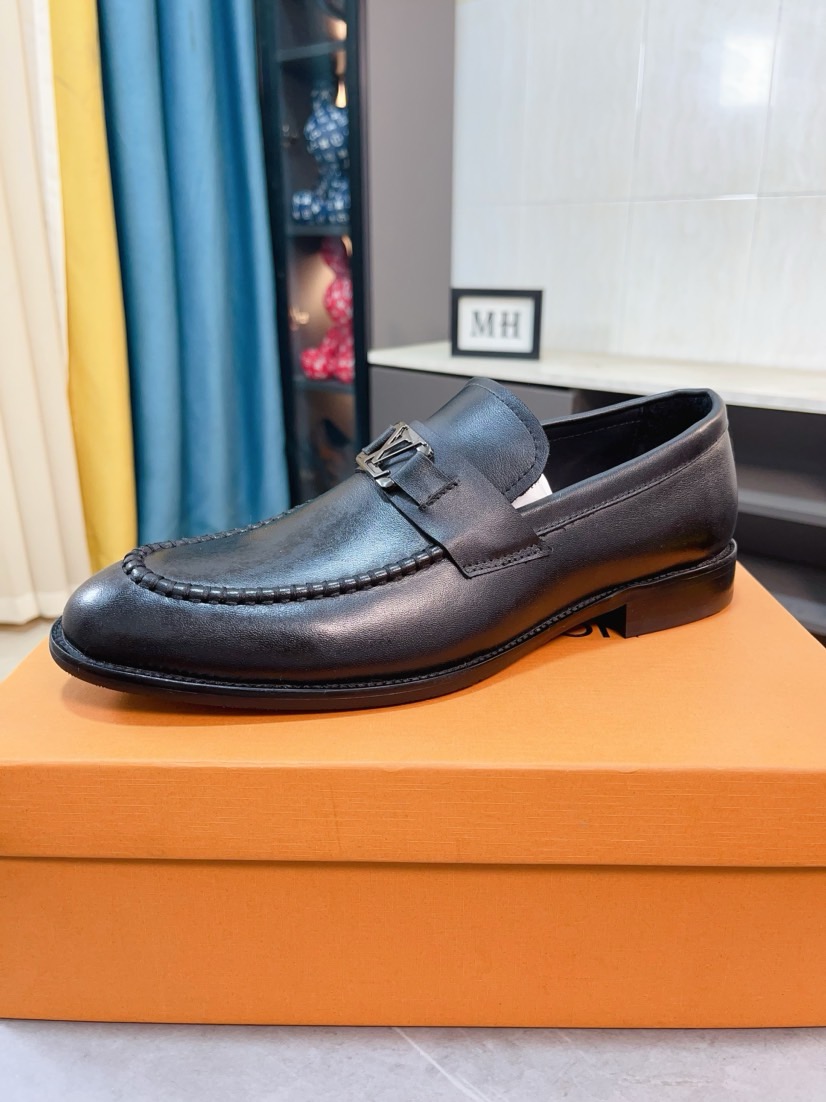 루이비통(LV) 이탈리아 임포트 레더 남성 슈즈 로퍼 구두 신발