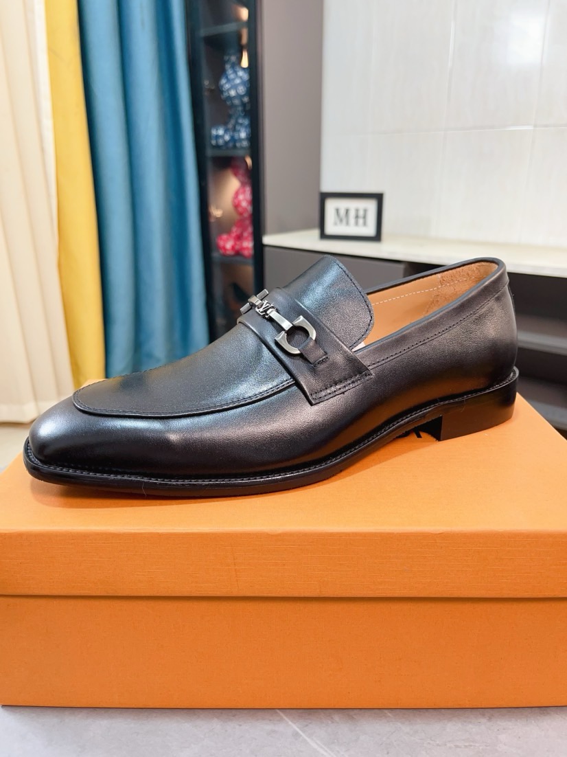 루이비통(LV) 이탈리아 임포트 레더 남성 슈즈 로퍼 구두 신발