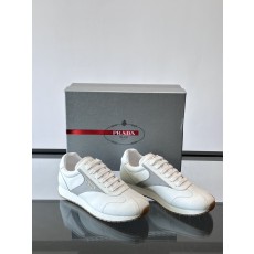 프라다(PRADA) 골드 로고 믹스 레더 스니커즈 신발