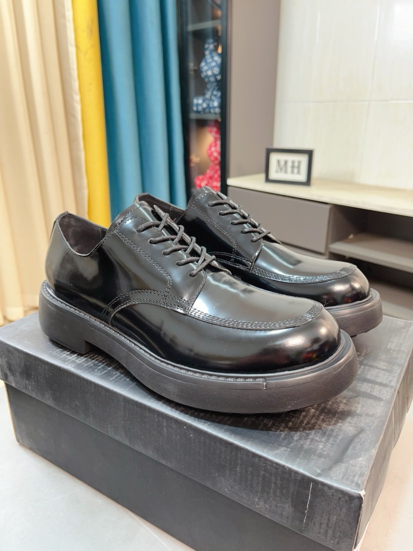 프라다(PRADA) 프리미엄 에어솔 카프스킨 슈즈 구두 신발