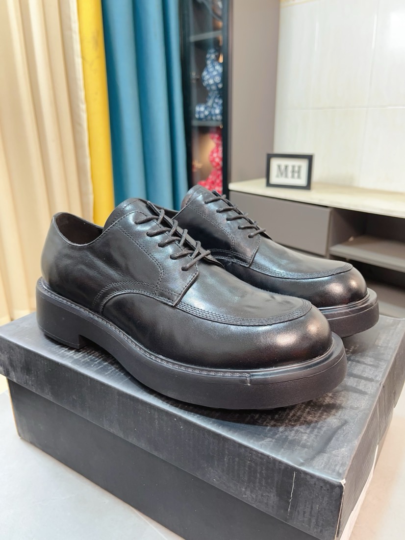 프라다(PRADA) 프리미엄 에어솔 카프스킨 슈즈 구두 신발