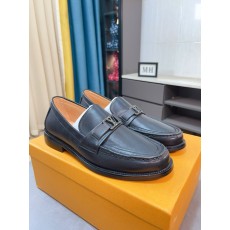 루이비통(LV) 수입 에나멜 & 로고 프린트 비즈니스 슈즈 로퍼 구두 신발