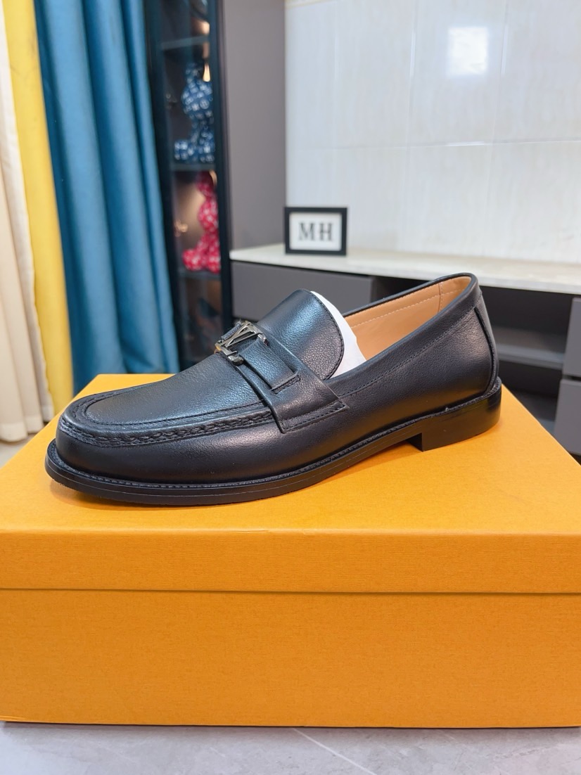 루이비통(LV) 수입 에나멜 & 로고 프린트 비즈니스 슈즈 로퍼 구두 신발