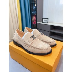 루이비통(LV) 수입 에나멜 & 로고 프린트 비즈니스 슈즈 로퍼 구두 신발