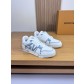 루이비통(LV) 리치 카프스킨 & 로고 스니커즈 신발