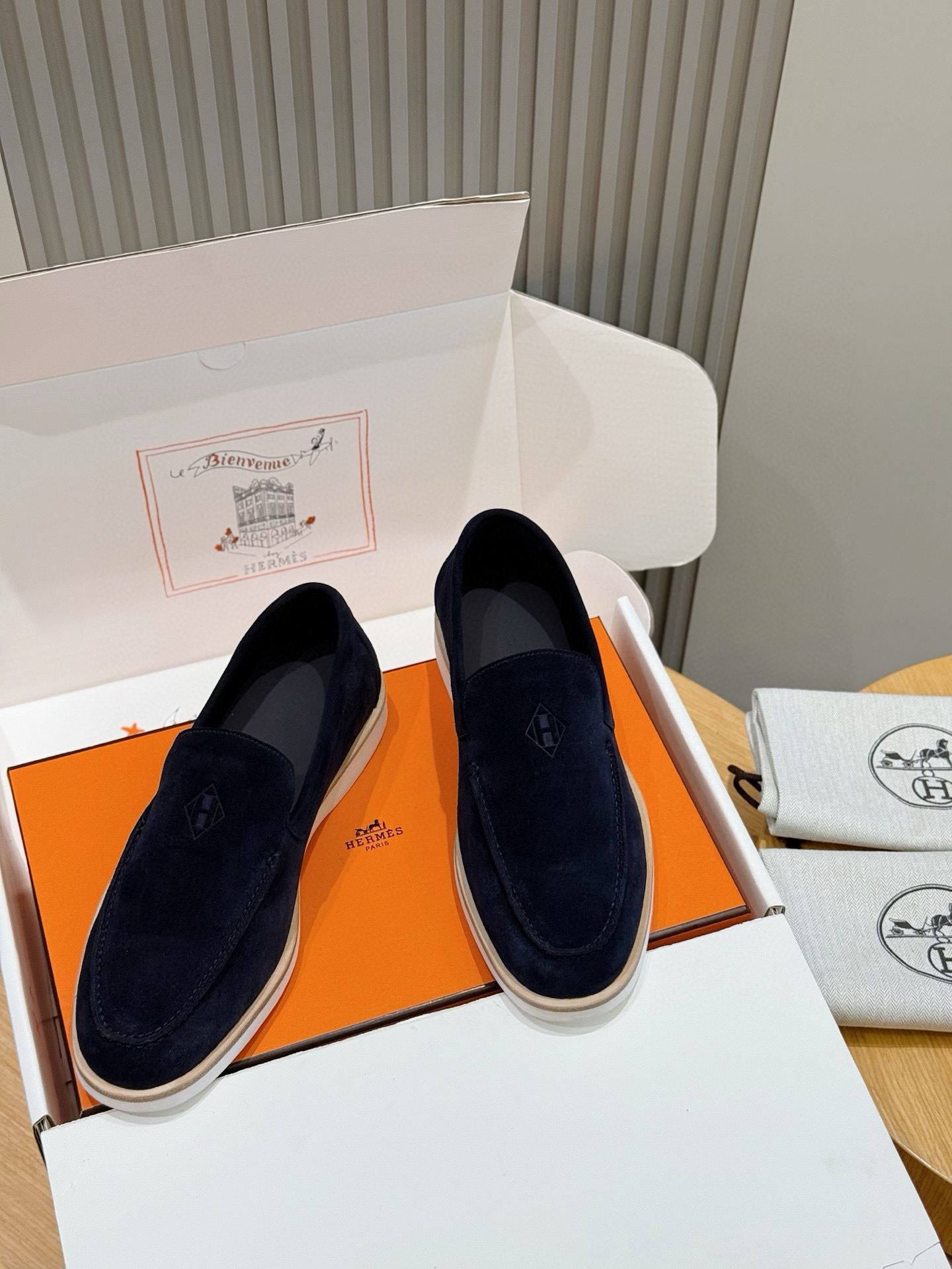 에르메스(Hermes) Job 스웨이드 로퍼 구두 신발