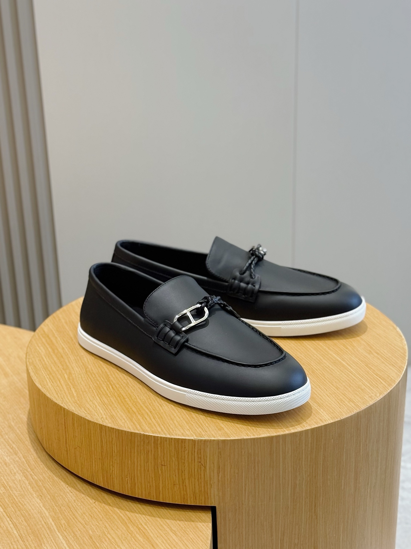 에르메스(Hermes) Ignacio 소가죽 & 로퍼 구두 신발