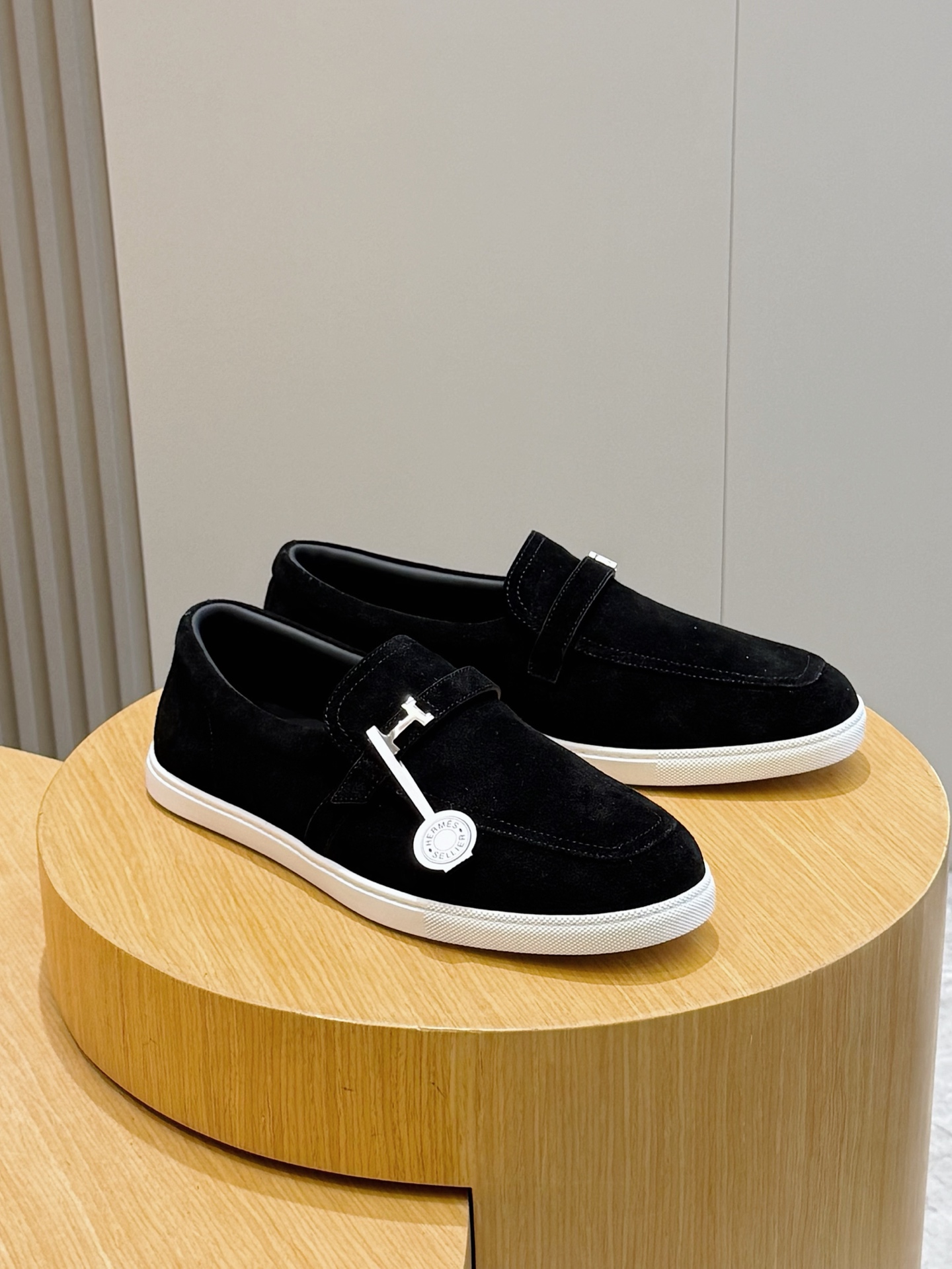 에르메스(Hermes) Ignacio 소가죽 & 샹달 믹스 로퍼 구두 신발