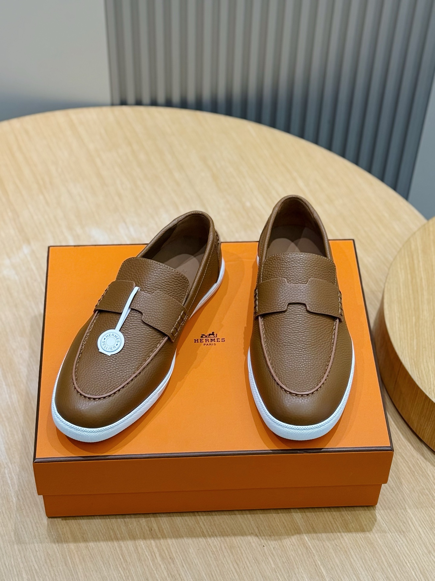 에르메스(Hermes) Freestyle 엡송 카프스킨 로퍼 구두 신발