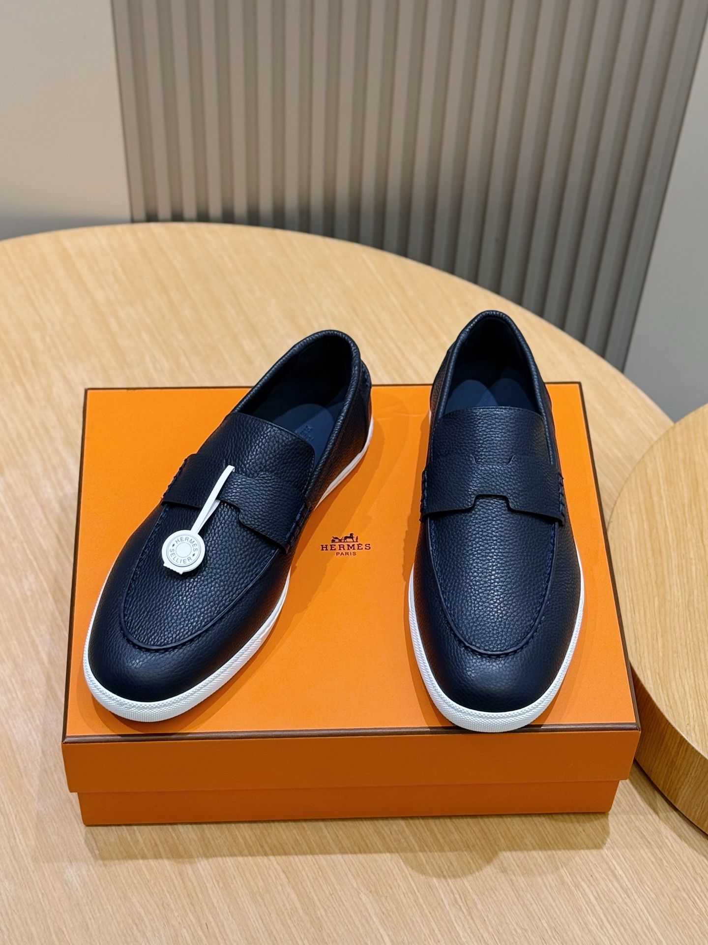 에르메스(Hermes) Freestyle 엡송 카프스킨 로퍼 구두 신발