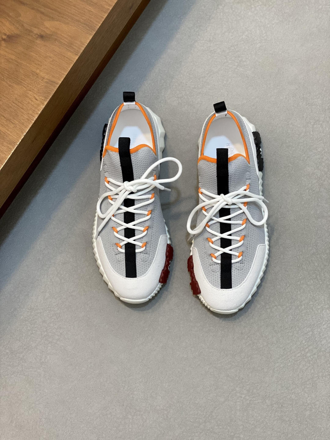 에르메스(Hermes) 데님 캔버스 & 스웨이드 믹스 스니커즈 신발