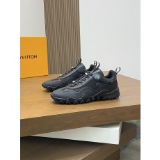 루이비통(LV) Rush 시리즈 테크니컬 스니커즈 신발
