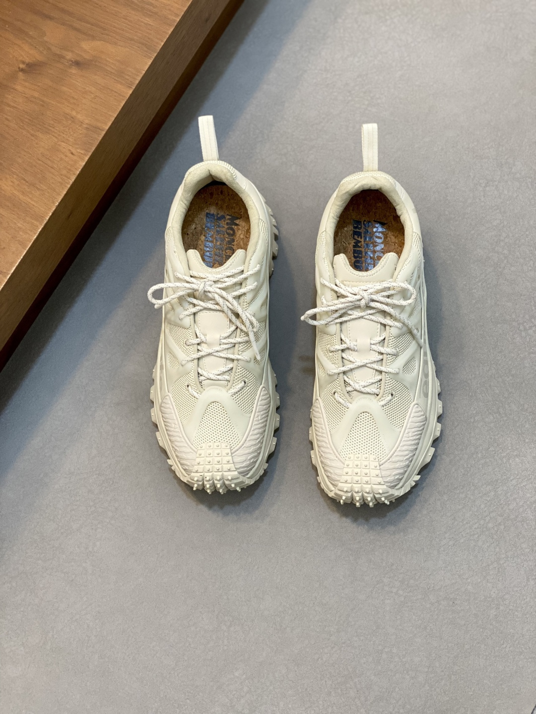 몽클레어 몽클레르(Moncler) × Salehe Trailgrip Amoeba 살레헤 벰버리 트레일그립 아메바 스니커즈 신발