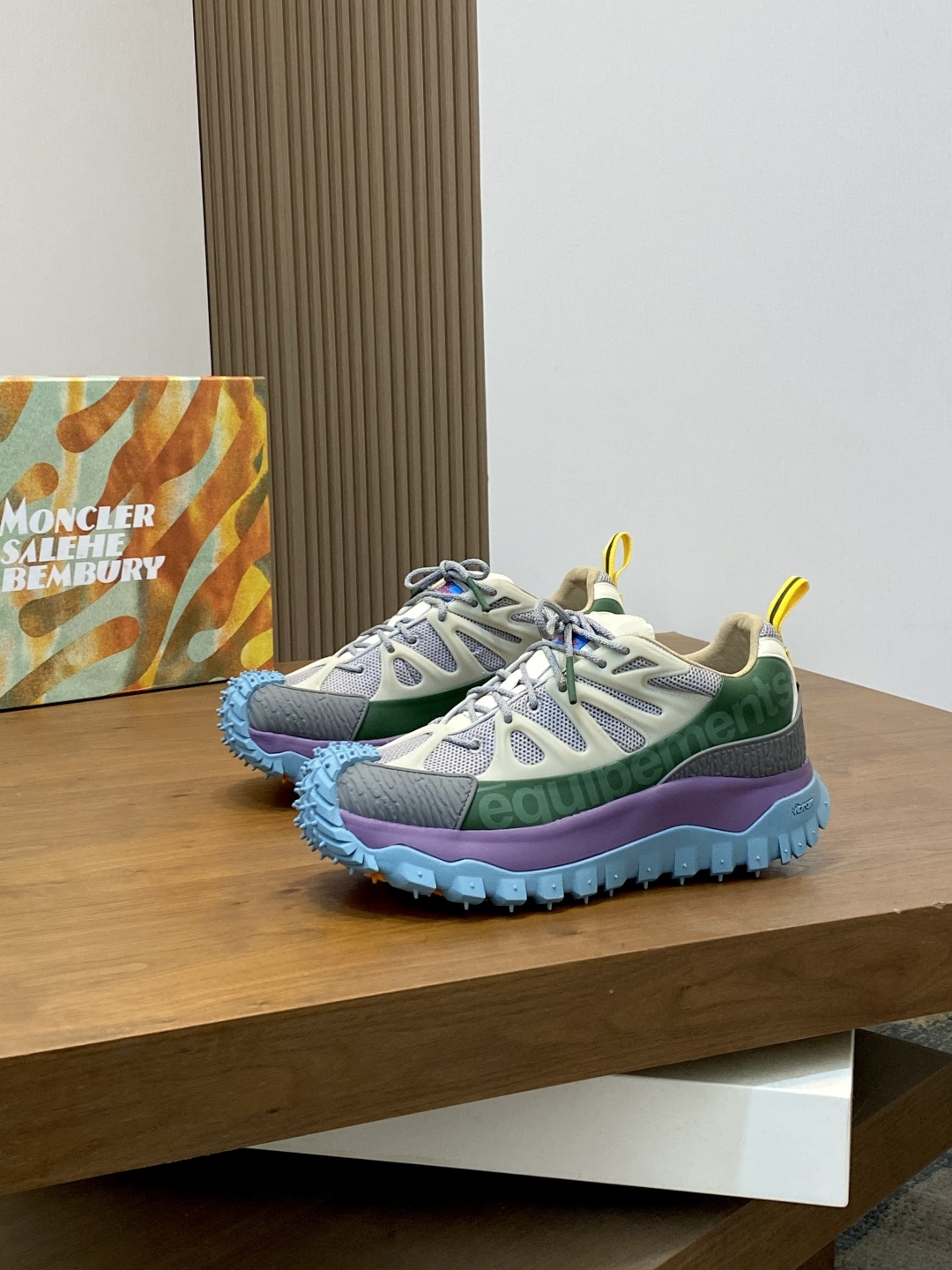 몽클레어 몽클레르(Moncler) × Salehe Trailgrip Amoeba 살레헤 벰버리 트레일그립 아메바 스니커즈 신발