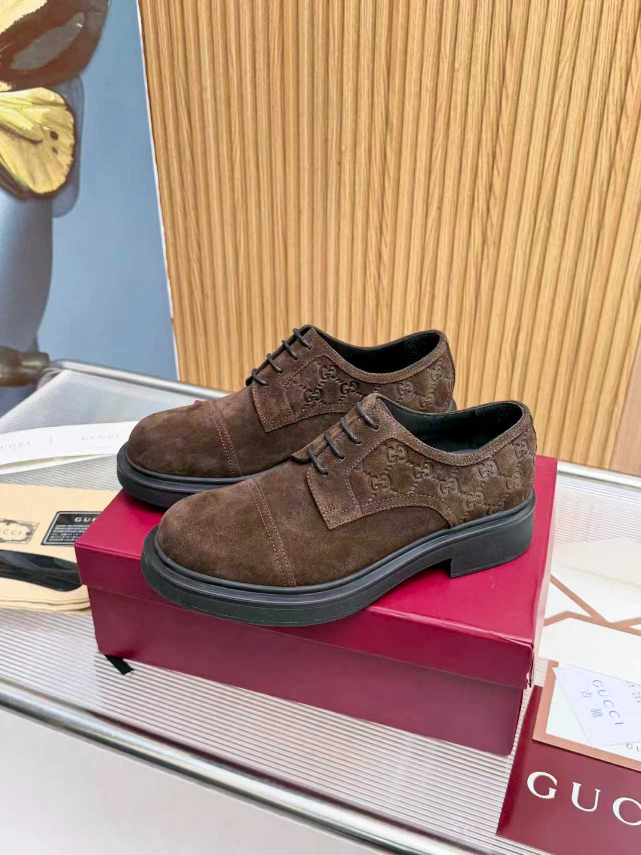 구찌(Gucci) 전면 풀그레인 카프스킨 플랫폼 슈즈 구두 신발