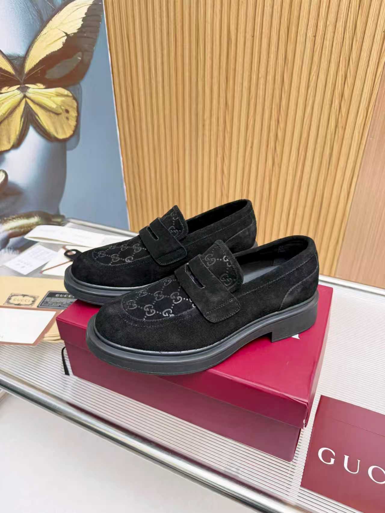 구찌(Gucci) 전면 풀그레인 카프스킨 플랫폼 슈즈 구두 신발