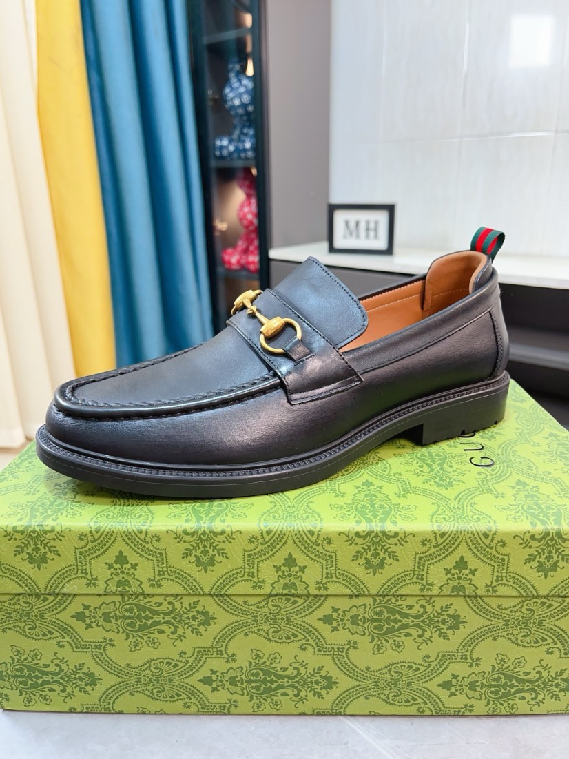 구찌(Gucci) 카프스킨 정장 구두 로퍼 신발