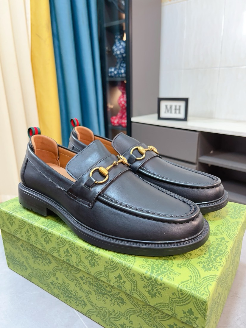 구찌(Gucci) 카프스킨 정장 구두 로퍼 신발