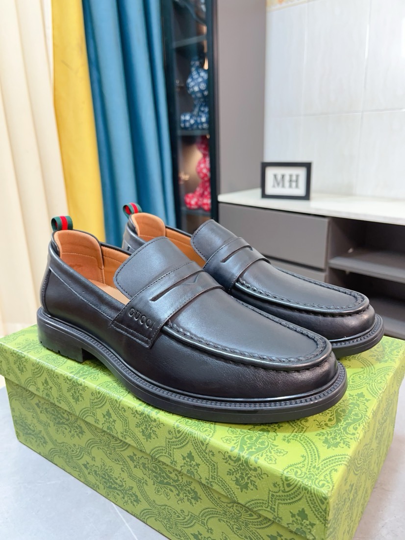 구찌(Gucci) 카프스킨 정장 구두 로퍼 신발