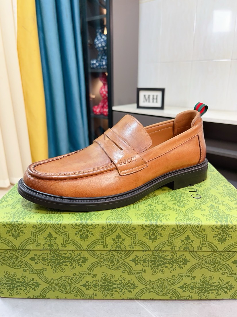 구찌(Gucci) 카프스킨 정장 구두 로퍼 신발