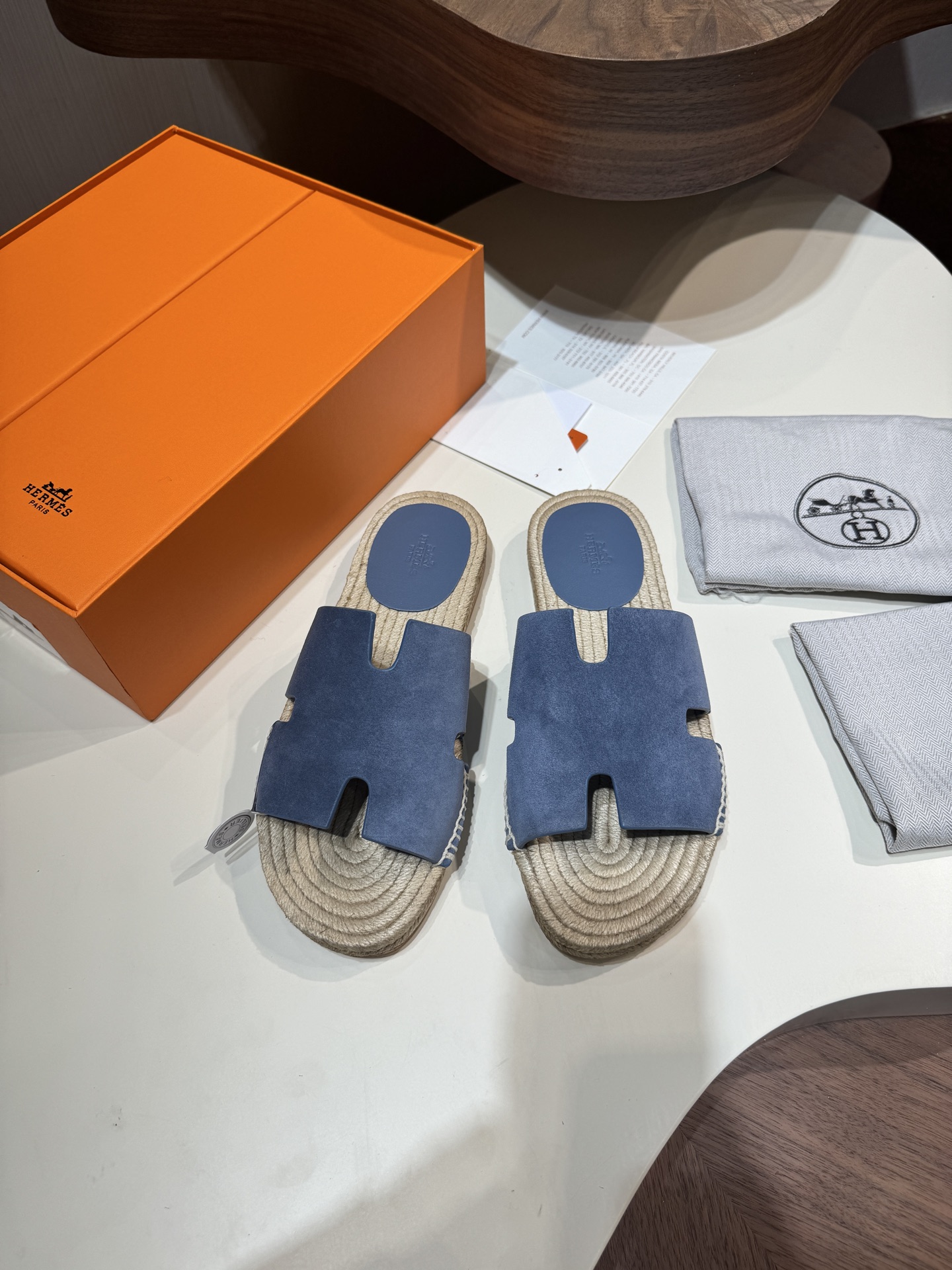 에르메스(Hermes) Antigua 안티구아 카프스킨 에스파듀 슬리퍼 샌들 신발