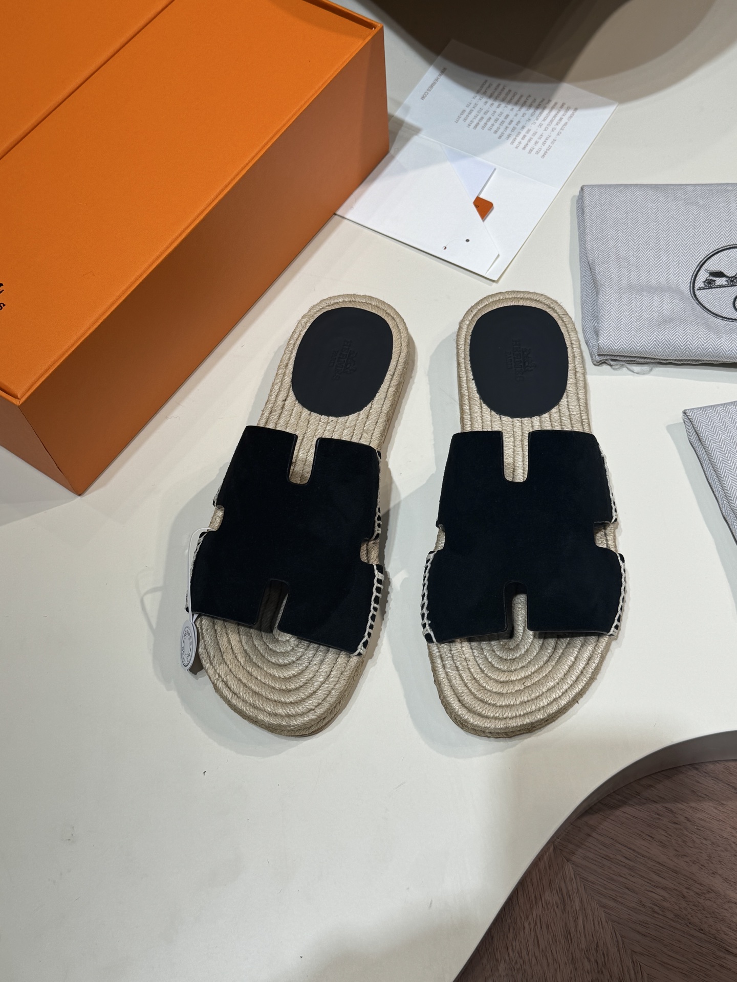 에르메스(Hermes) Antigua 안티구아 카프스킨 에스파듀 슬리퍼 샌들 신발