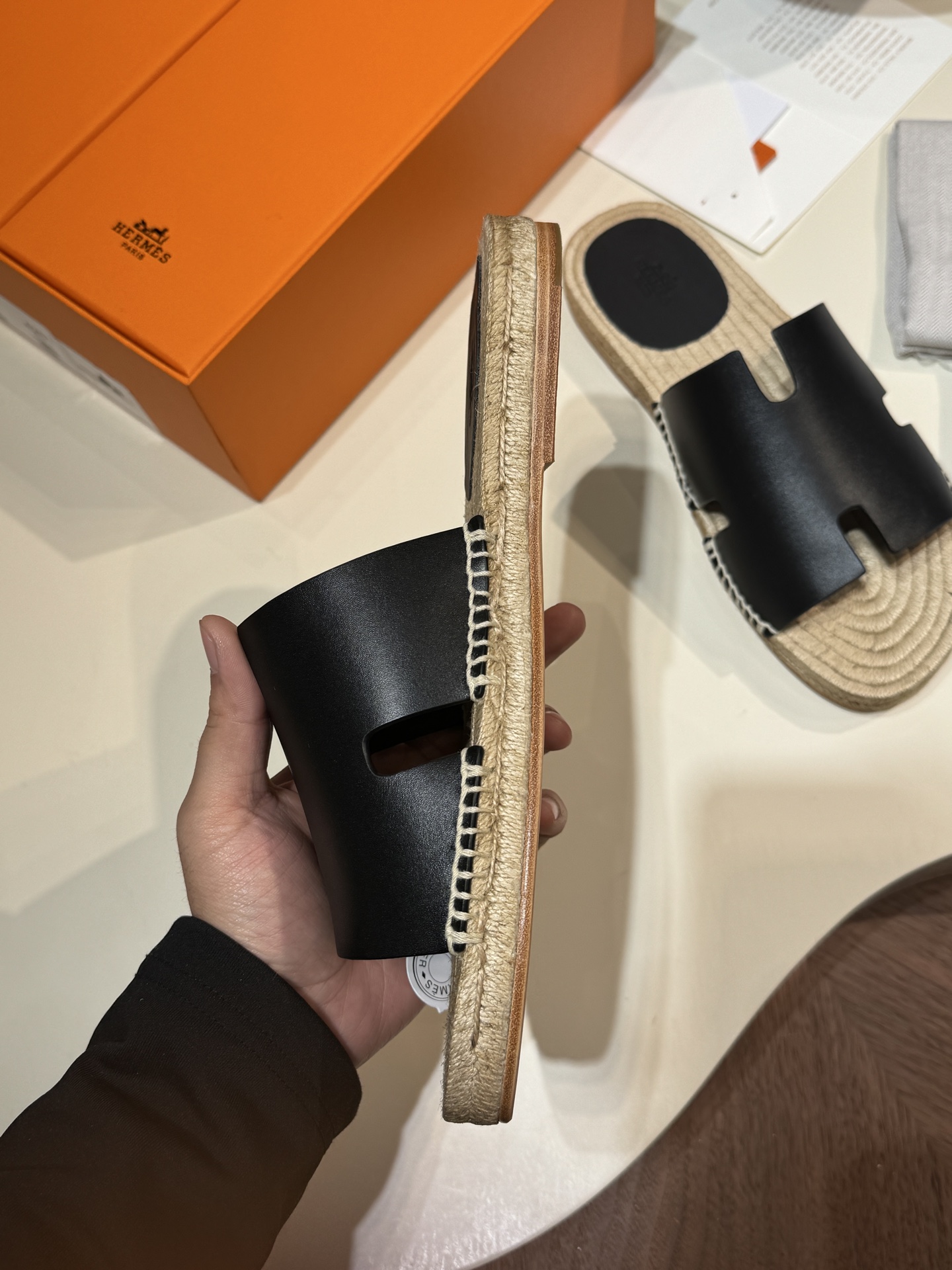 에르메스(Hermes) Antigua 안티구아 카프스킨 에스파듀 슬리퍼 샌들 신발