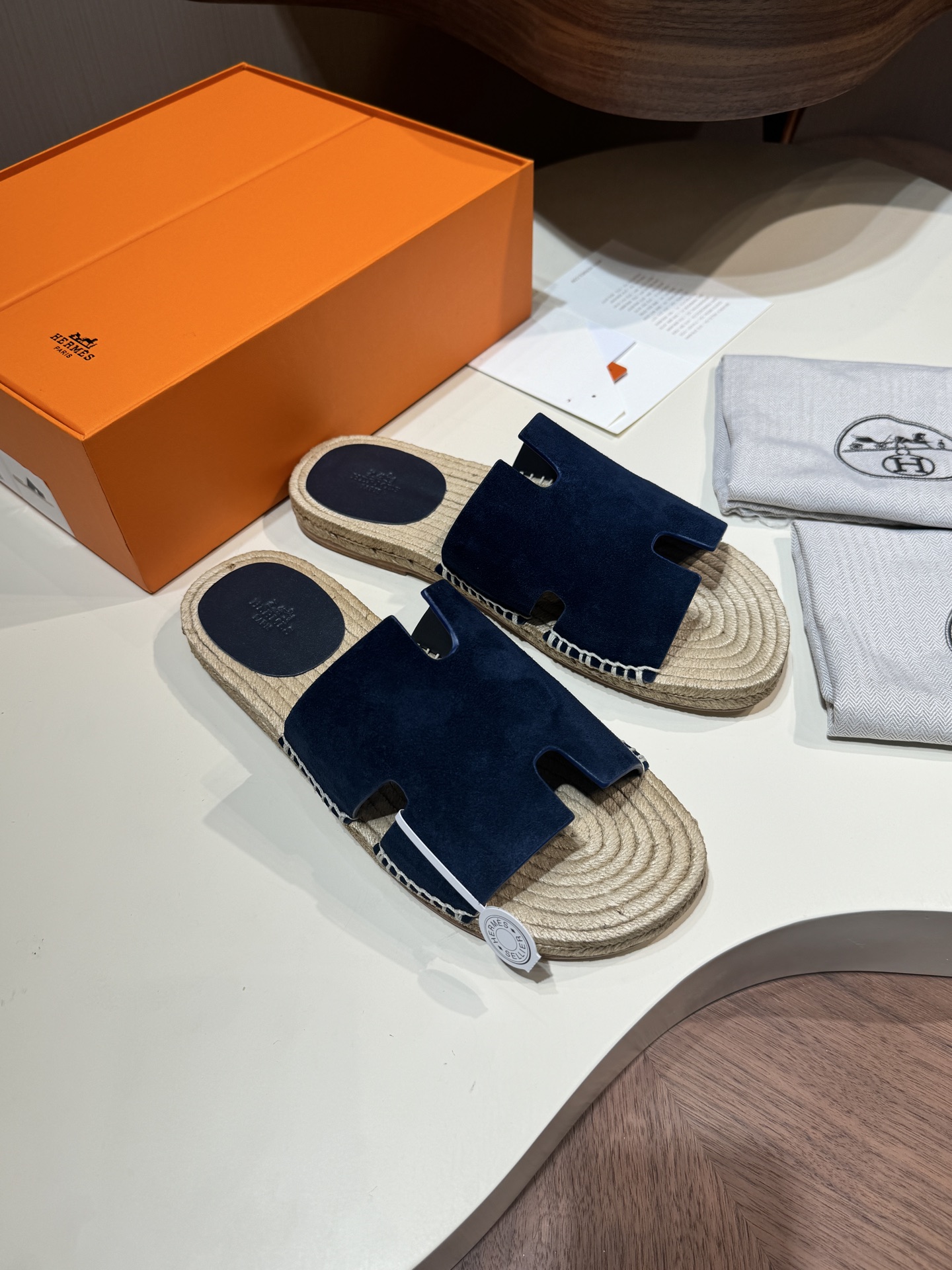 에르메스(Hermes) Antigua 안티구아 카프스킨 에스파듀 슬리퍼 샌들 신발