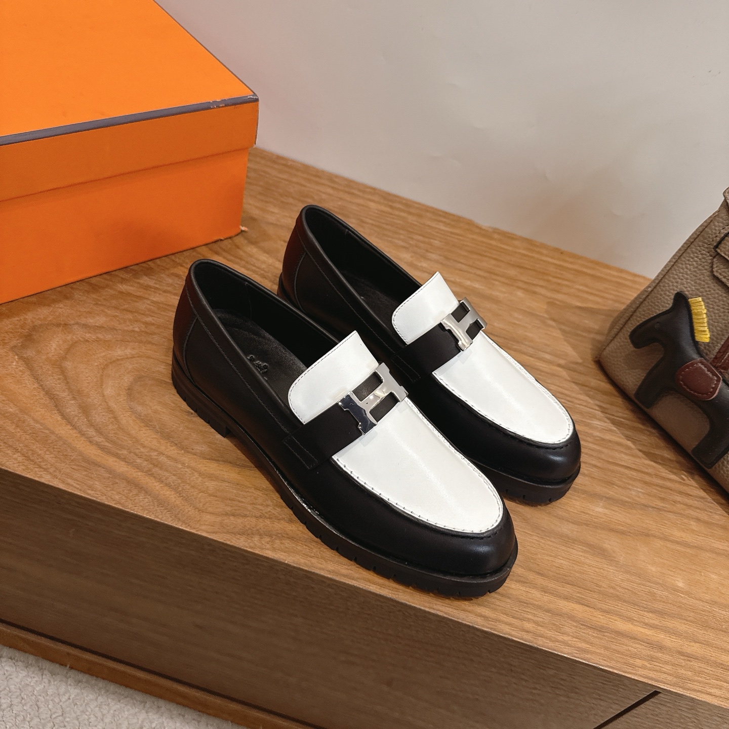 에르메스(HERMES) Eclair 로퍼 신발