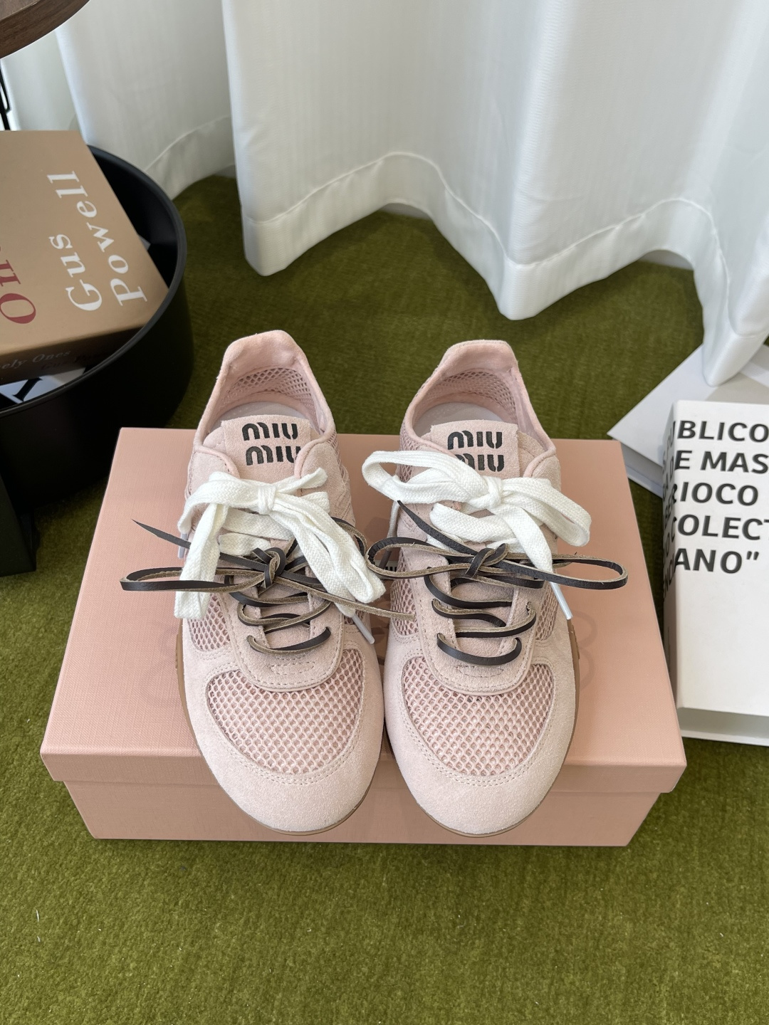 미우미우(Miu Miu) 독일군 스니커즈 신발