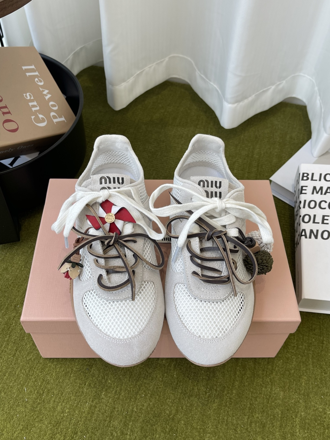 미우미우(Miu Miu) 독일군 스니커즈 신발