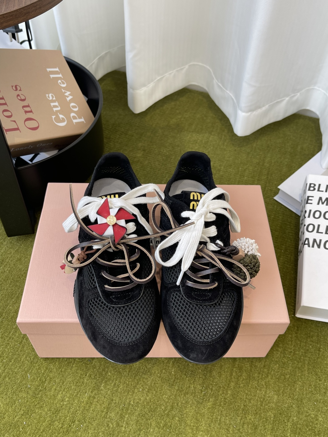 미우미우(Miu Miu) 독일군 스니커즈 신발