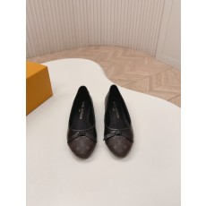 루이비통(LV) 메리제인 배색 리본 플랫슈즈 신발