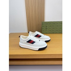 구찌(Gucci) 나파 카프스킨 & 토템 패브릭 스니커즈 신발