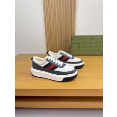 구찌(Gucci) 나파 카프스킨 & 토템 패브릭 스니커즈 신발