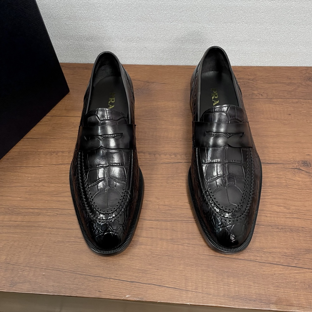 프라다(Prada) 수제 파티나 크로코 엠보 로퍼 구두 신발