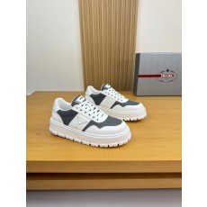 프라다(Prada) 폴리시드 카프스킨 & 캔버스 스니커즈 신발