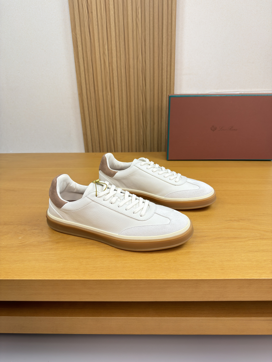 로로 피아나(Loro Piana) LP 스웨이드 & 펀칭 캔버스 스니커즈 신발