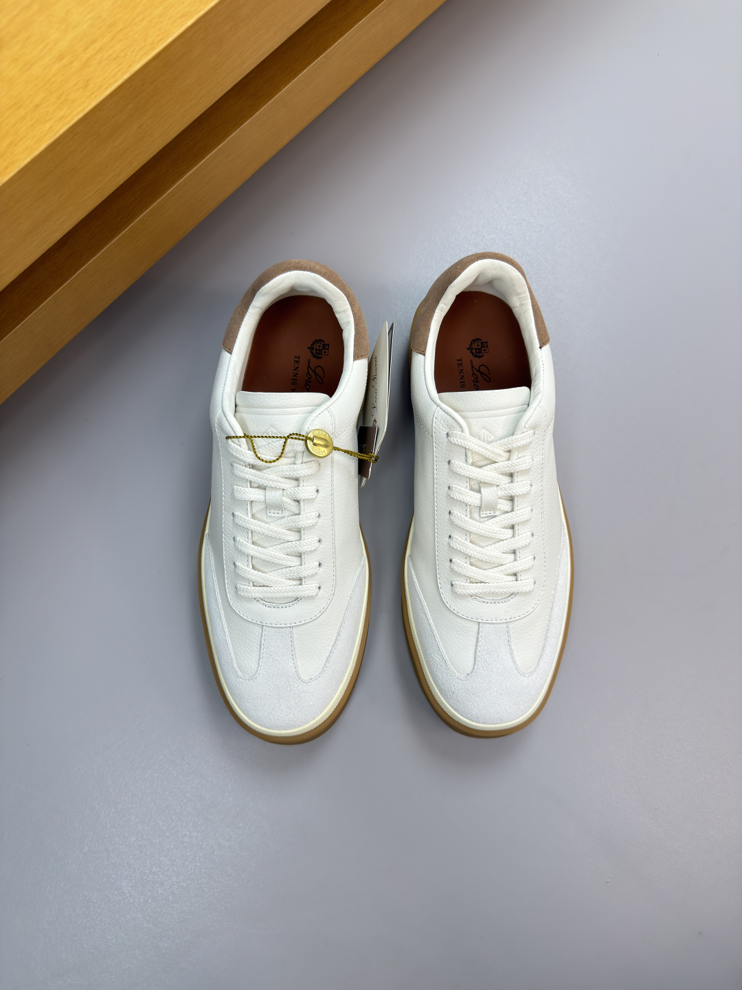 로로 피아나(Loro Piana) LP 스웨이드 & 펀칭 캔버스 스니커즈 신발