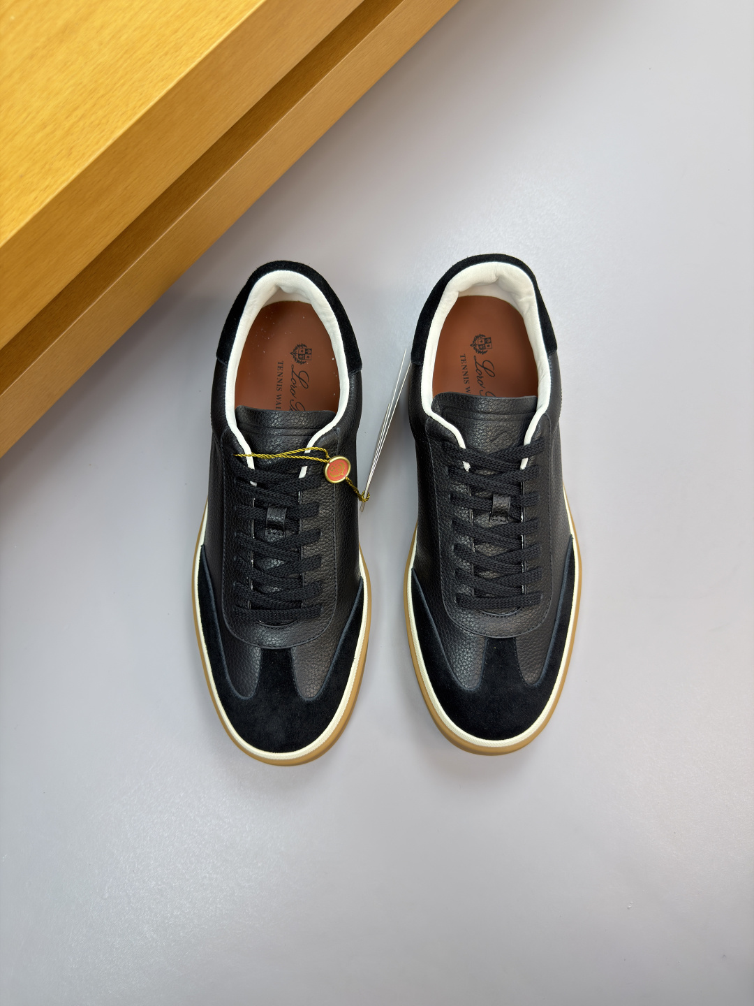 로로 피아나(Loro Piana) LP 스웨이드 & 펀칭 캔버스 스니커즈 신발