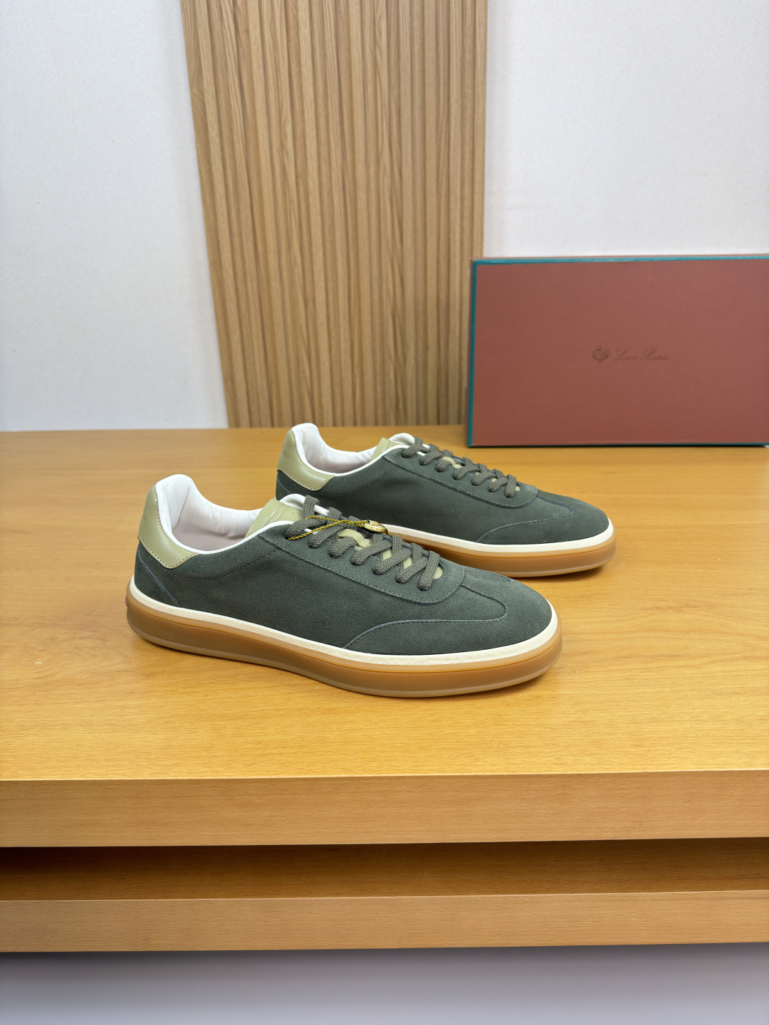 로로 피아나(Loro piana) LP 나파 & 스웨이드 하이브리드 스니커즈 신발