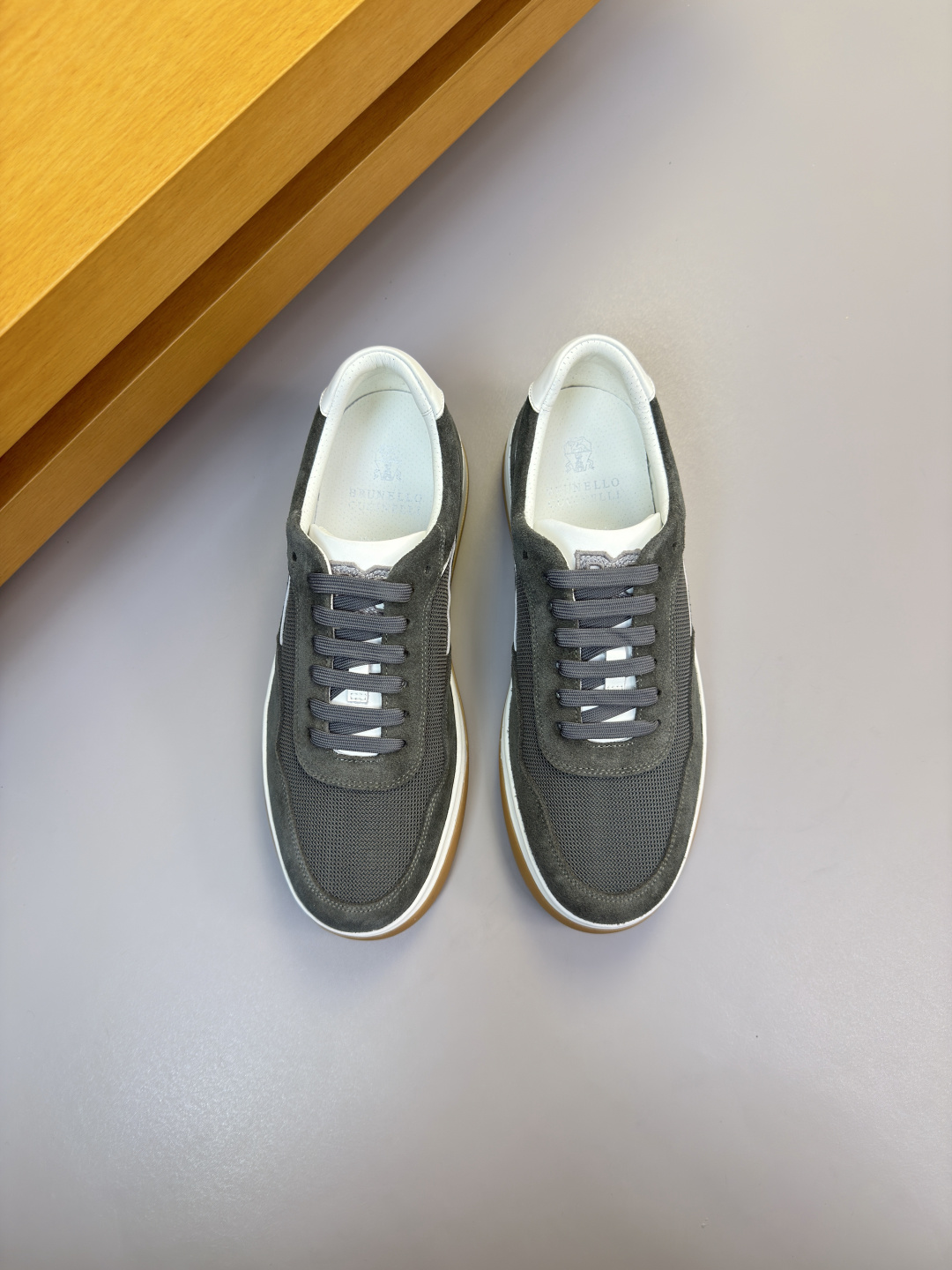 브루넬로 쿠치넬리(Brunello Cucinelli BC) 스웨이드 & 실크 캔버스 스니커즈 신발