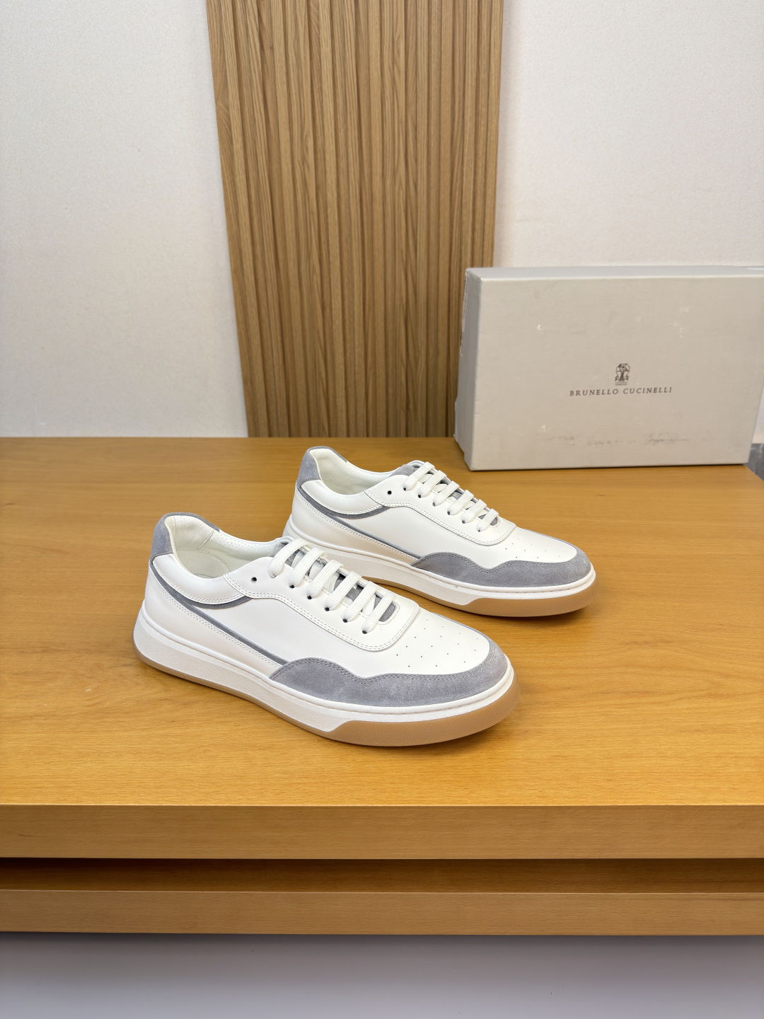 브루넬로 쿠치넬리(Brunello Cucinelli BC) 스웨이드 & 실크 캔버스 스니커즈 신발