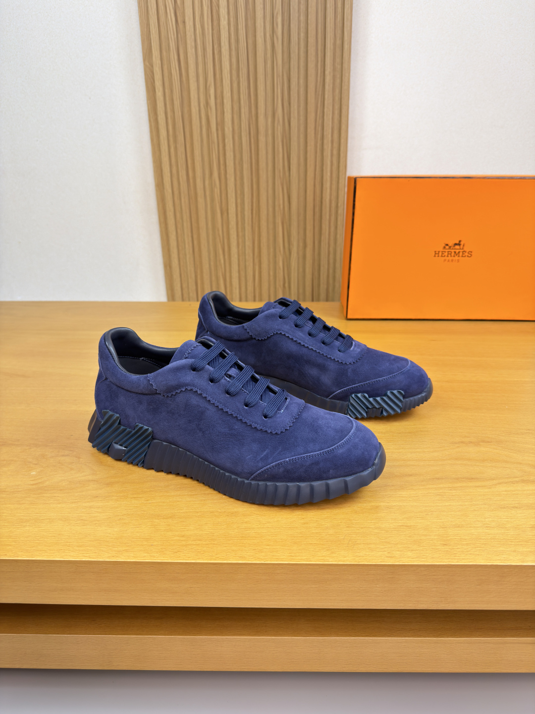에르메스(Hermes) 실크 고광택 양가죽 스웨이드 스니커즈 신발