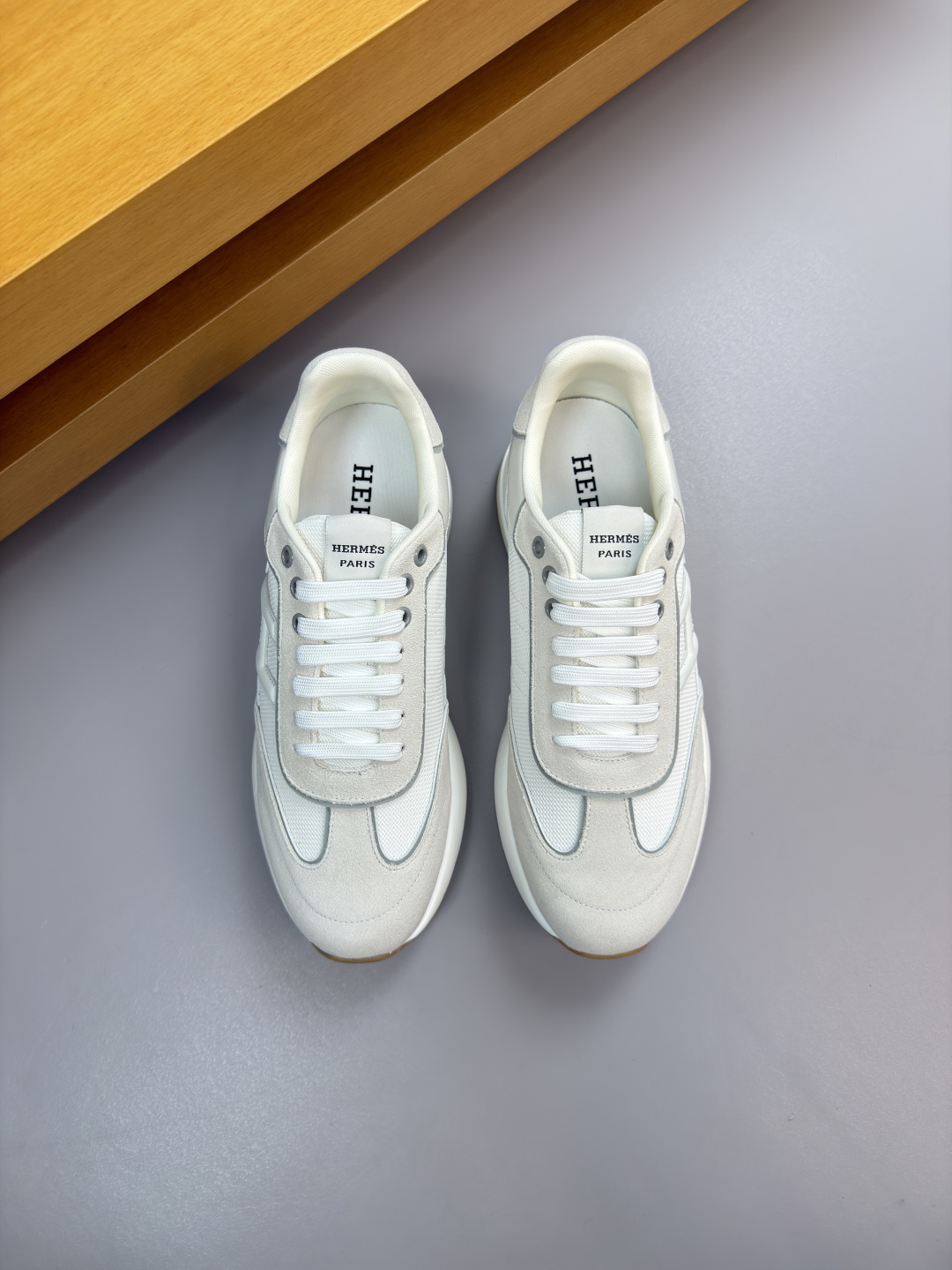 에르메스(Hermes) 나파 & 스웨이드 하이브리드 스니커즈 신발