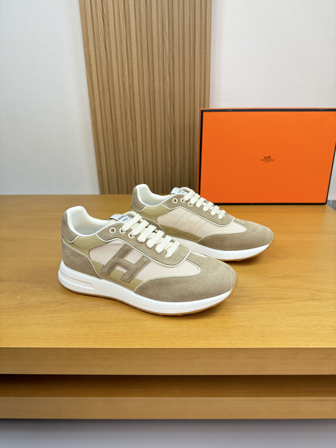 에르메스(Hermes) 나파 & 스웨이드 하이브리드 스니커즈 신발