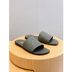 Christian Louboutin(CL) 크리스찬 루부탱 시그니처 레드 솔 레더 샌들 슬리퍼 신발